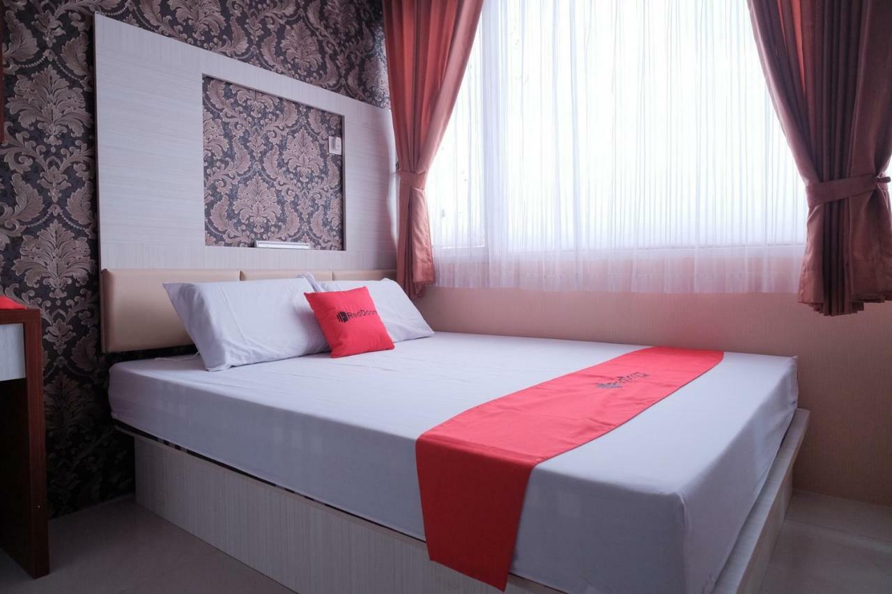 RedLiving Apartemen Saladdin Mansion Depok Bagian luar foto